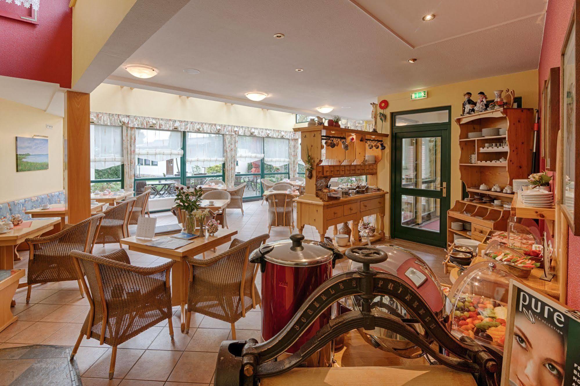 Hotel Garni Nussbaumhof 우케리츠 외부 사진