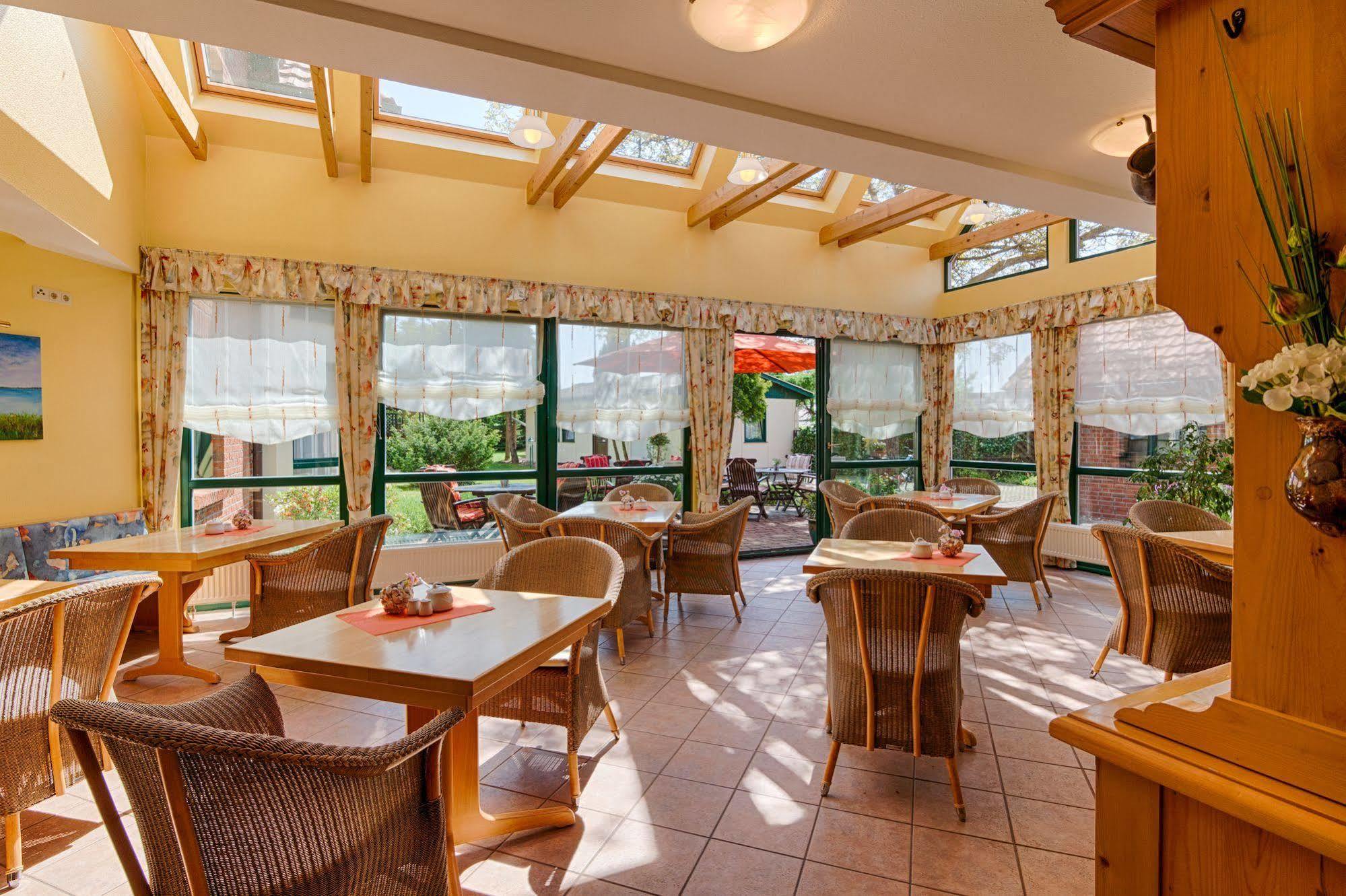 Hotel Garni Nussbaumhof 우케리츠 외부 사진