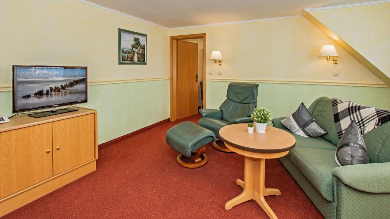 Hotel Garni Nussbaumhof 우케리츠 외부 사진