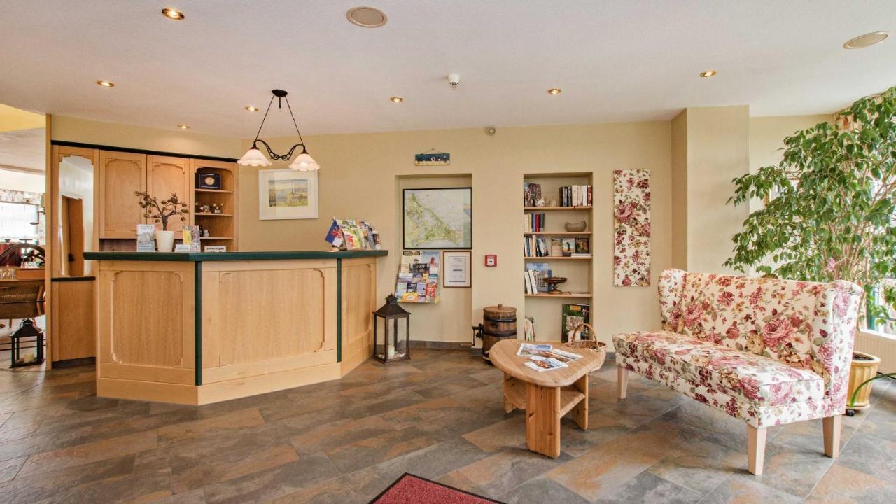 Hotel Garni Nussbaumhof 우케리츠 외부 사진